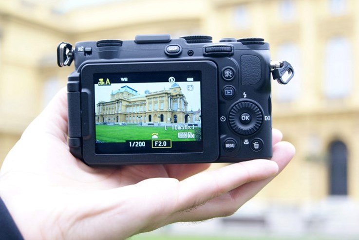 Nikon Coolpix P7700 (6).jpg
